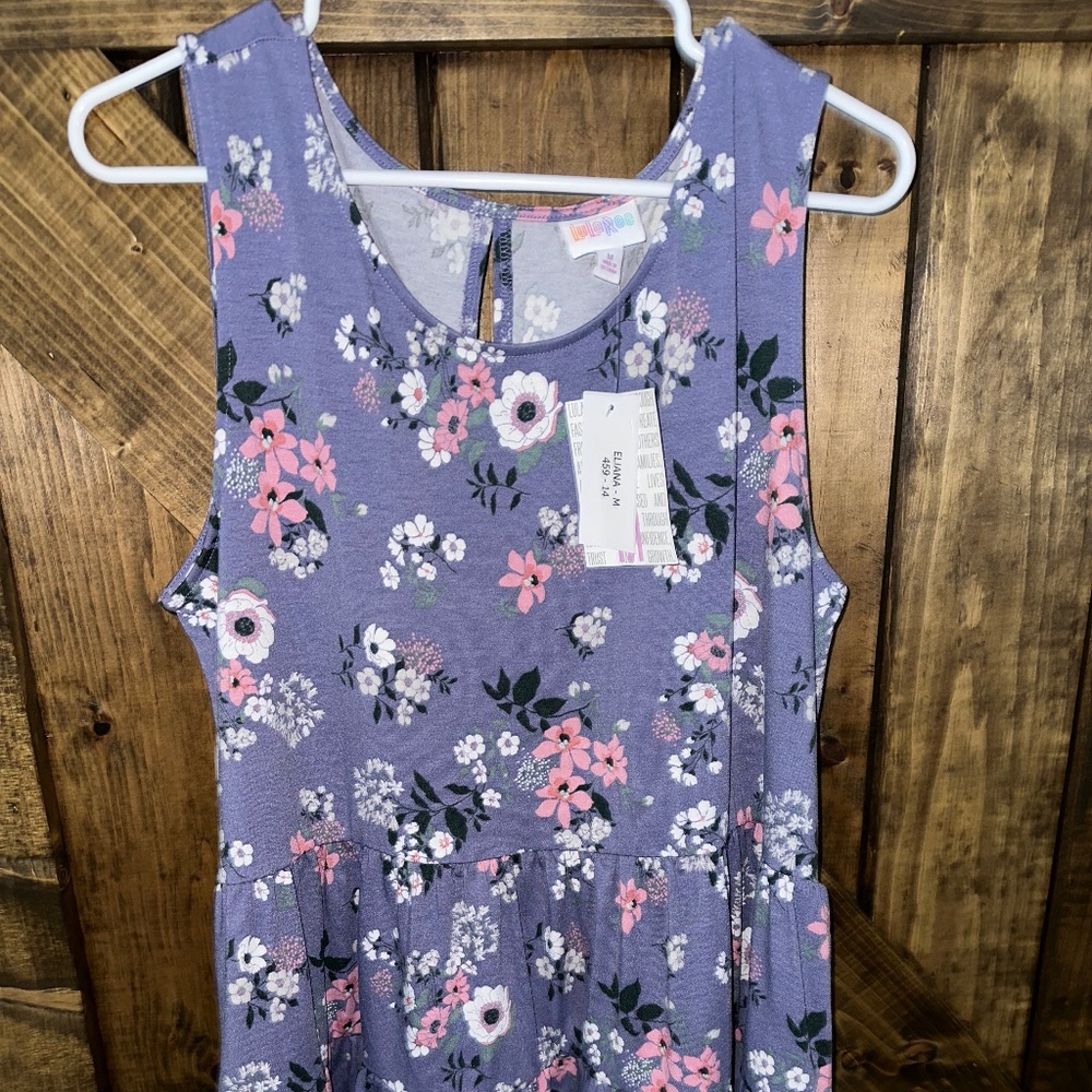 LuLaRoe Elaina Med Tank Top